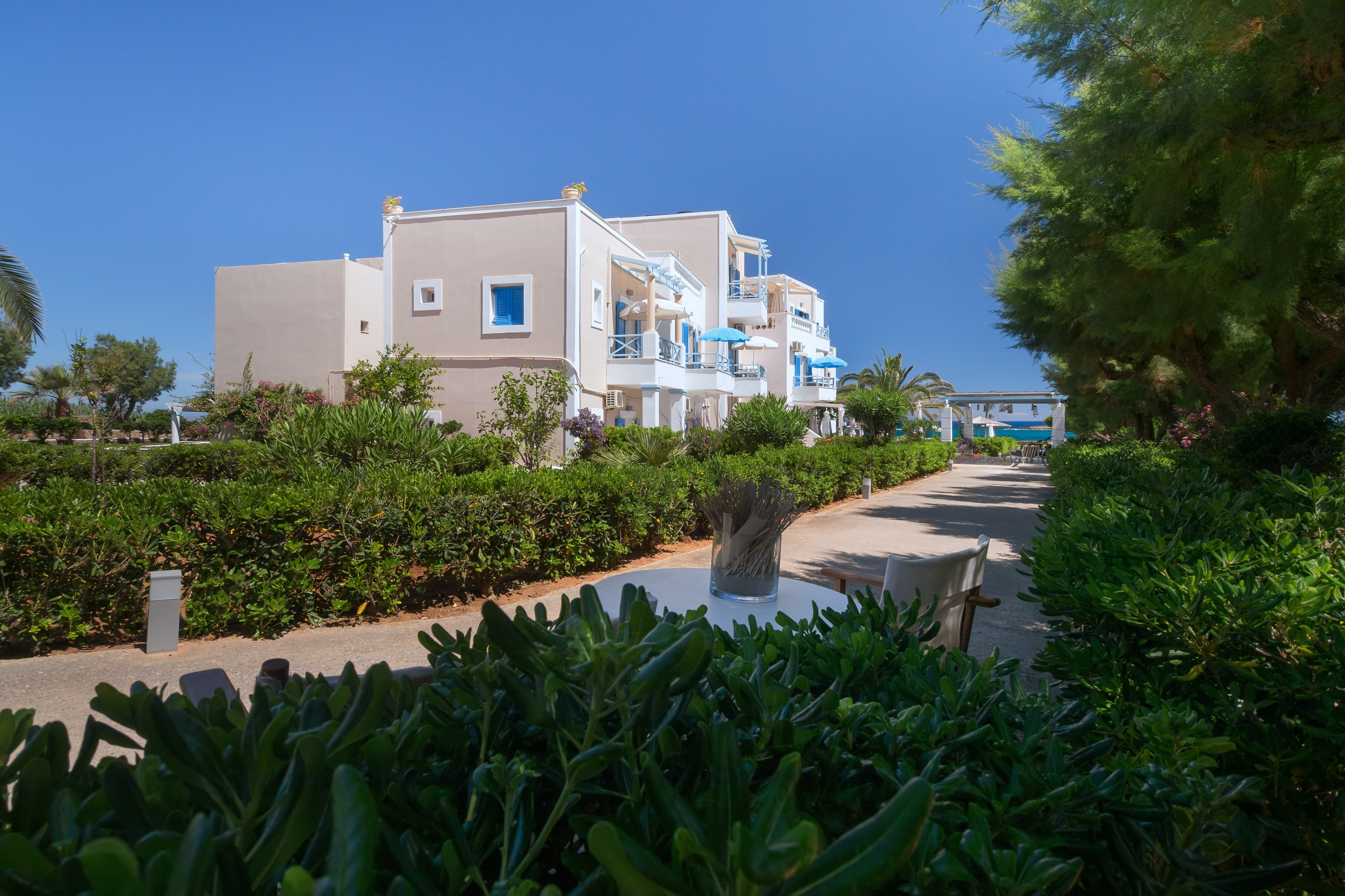 Pyrgos Beach Hotel Apartment