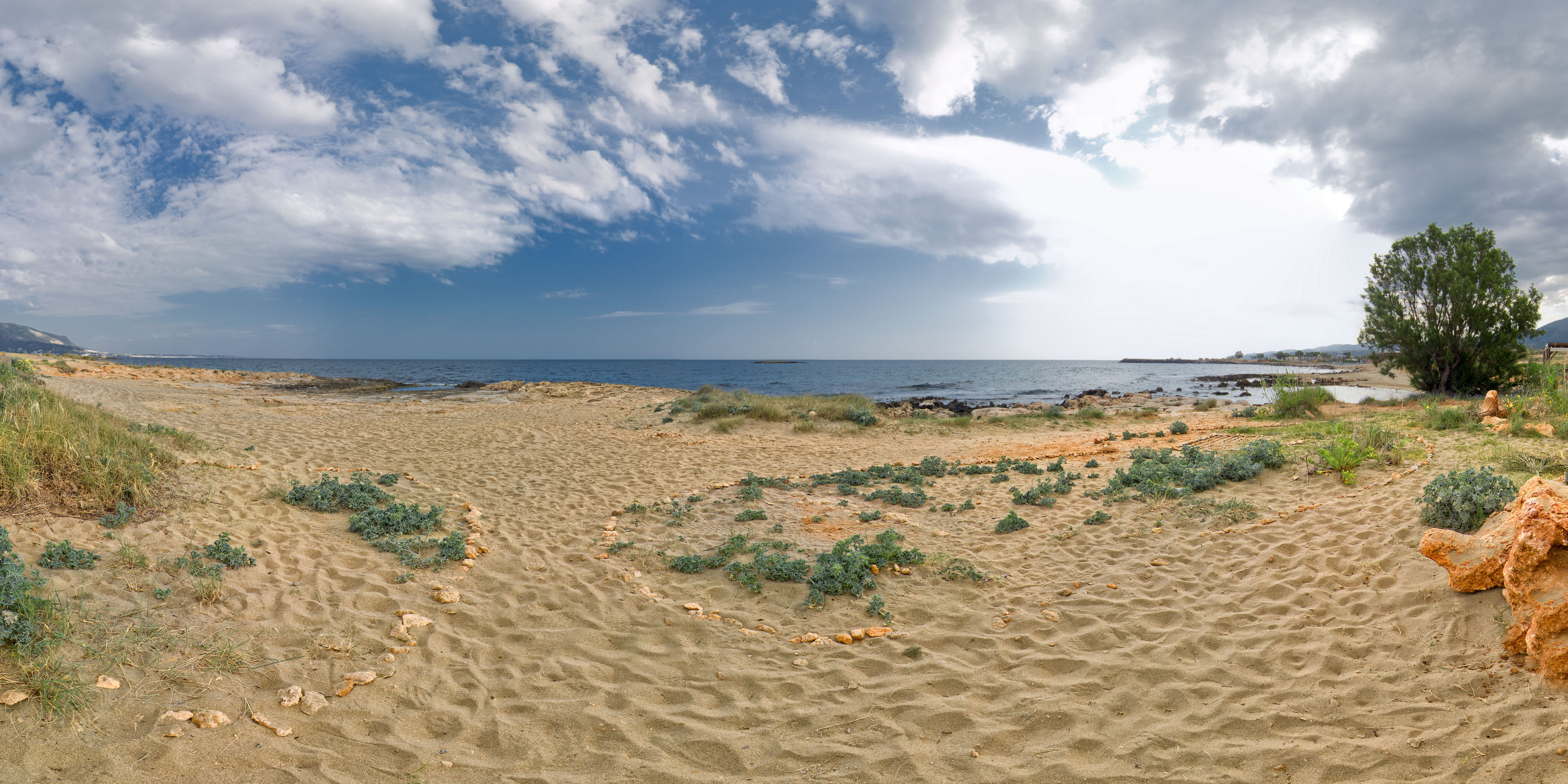 Pyrgos Beach Hotel Apartment