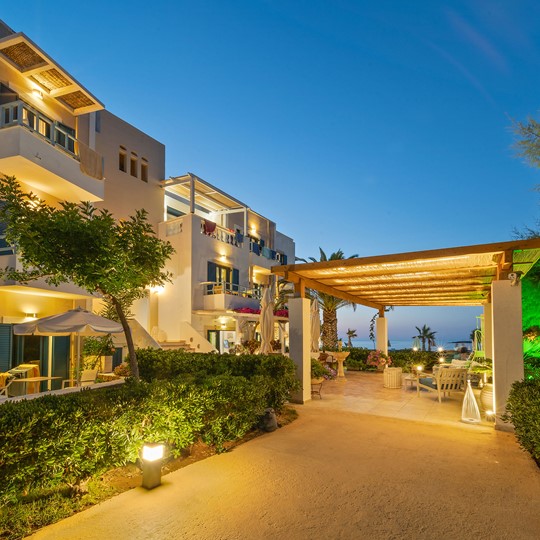 Pyrgos Beach Hotel Apartment