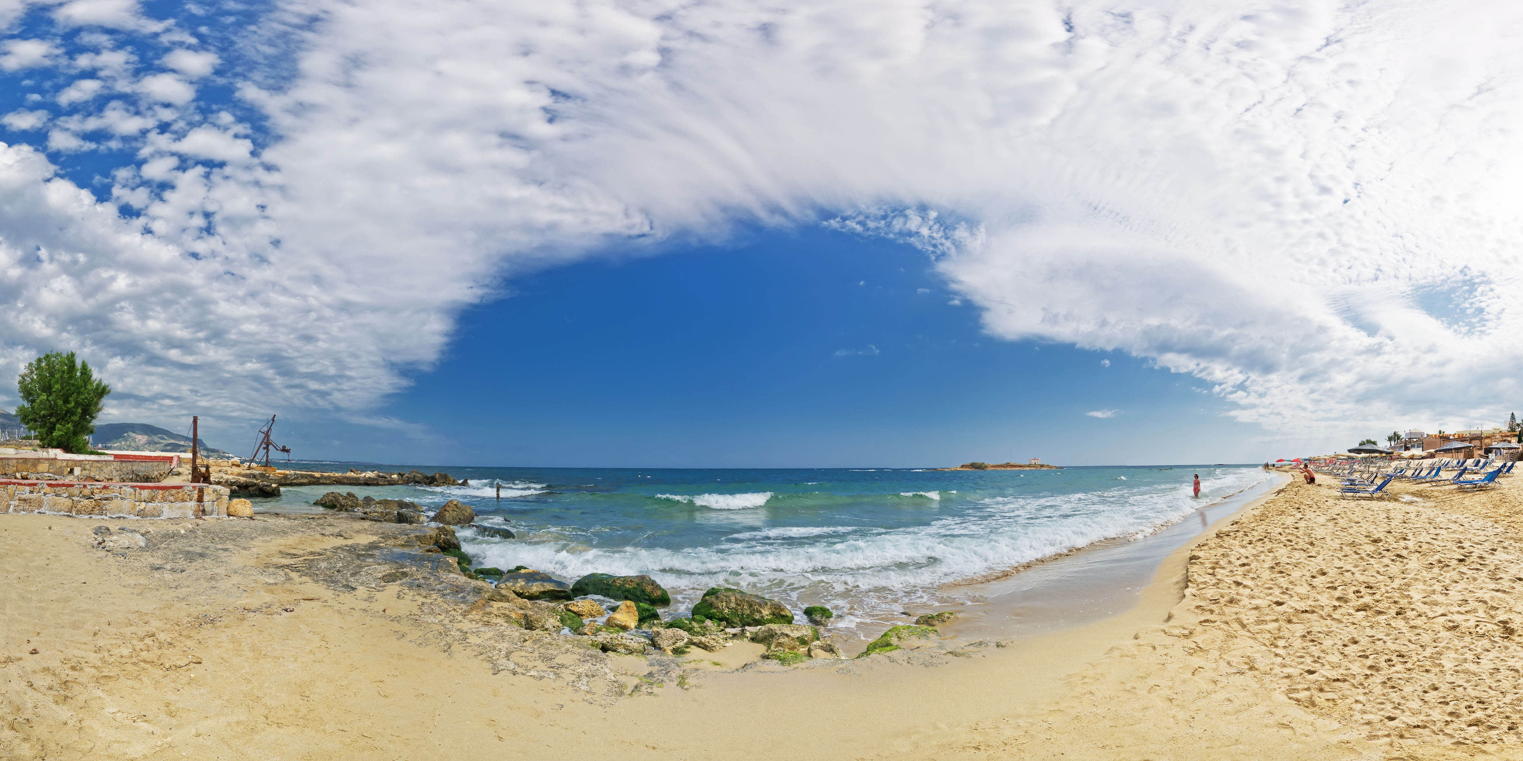 Pyrgos Beach Hotel Apartment