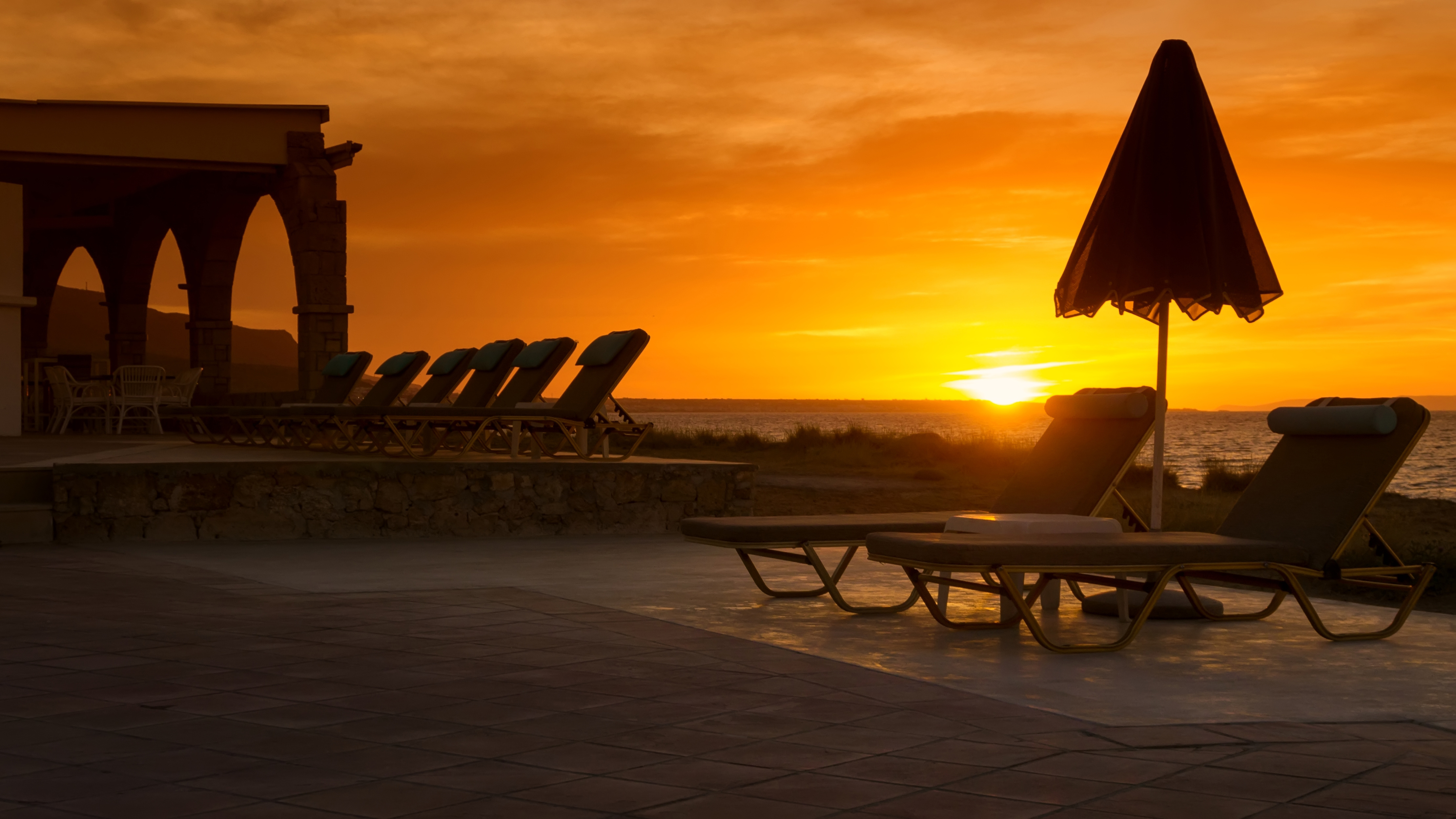 Pyrgos Beach Hotel Apartment